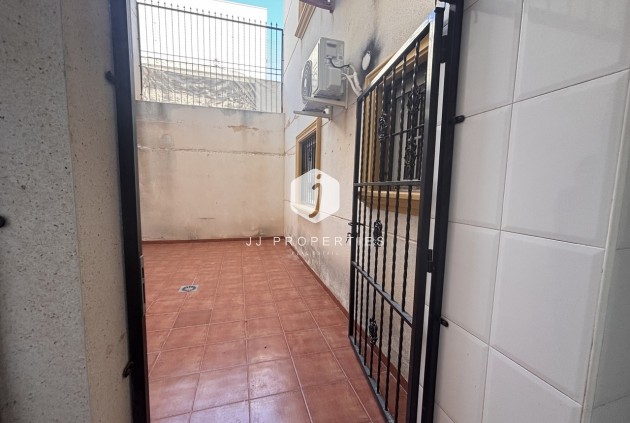 Aus zweiter Hand - Wohnung -
Cabo Roig - Costa Blanca