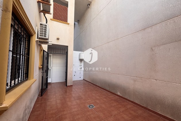 Aus zweiter Hand - Wohnung -
Cabo Roig - Costa Blanca