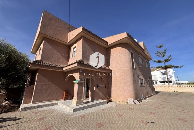 Aus zweiter Hand - Villa -
Benijofar - Costa Blanca