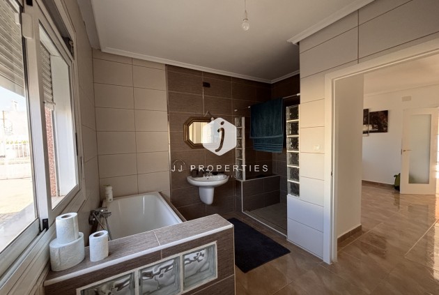 Aus zweiter Hand - Villa -
Benijofar - Costa Blanca