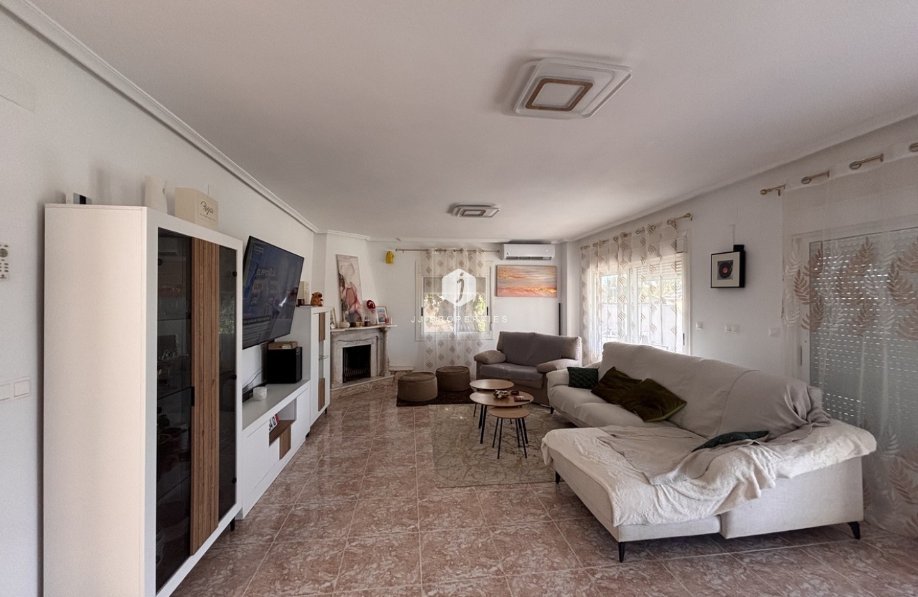 Aus zweiter Hand - Villa -
Benijofar - Costa Blanca