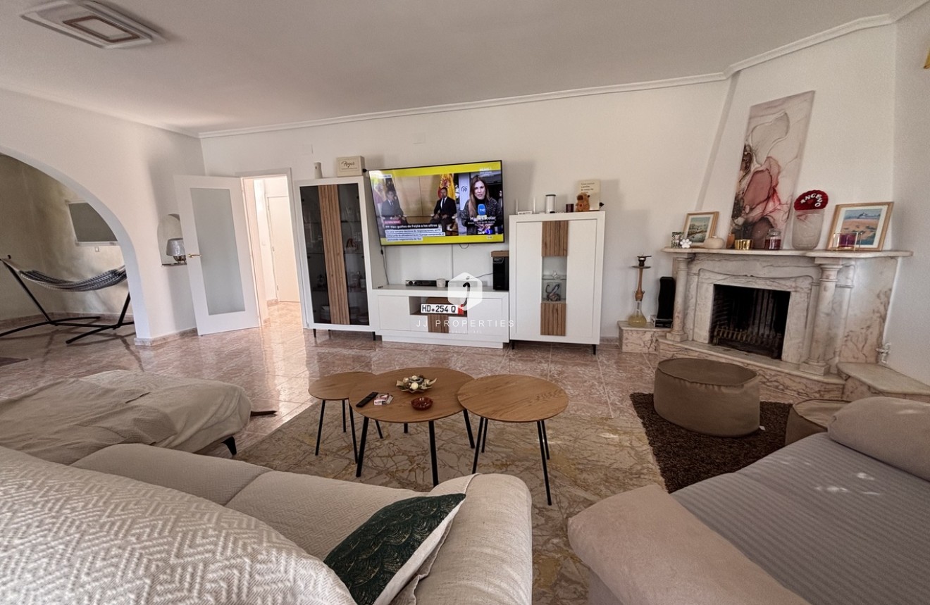 Aus zweiter Hand - Villa -
Benijofar - Costa Blanca