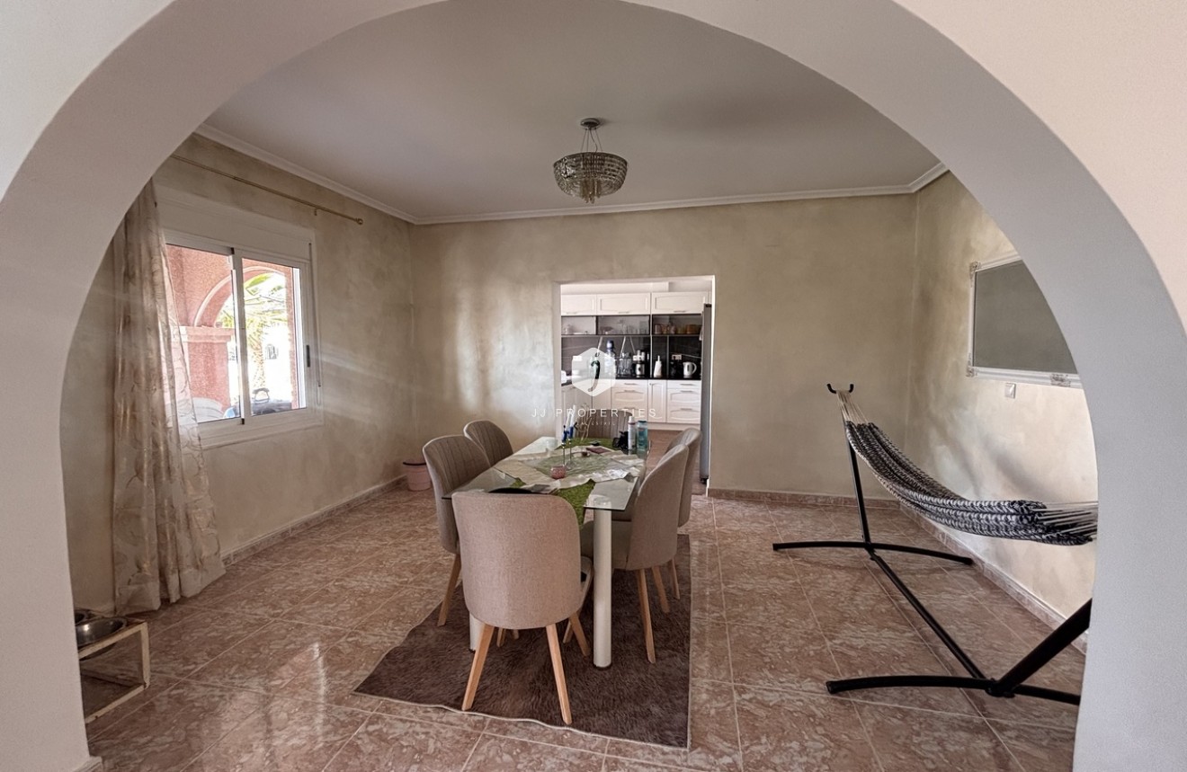 Aus zweiter Hand - Villa -
Benijofar - Costa Blanca