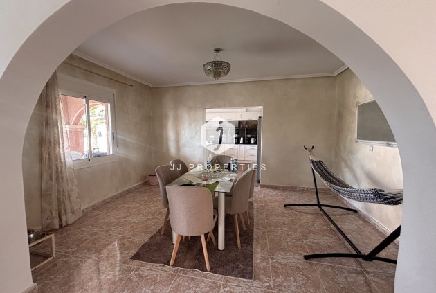 Aus zweiter Hand - Villa -
Benijofar - Costa Blanca