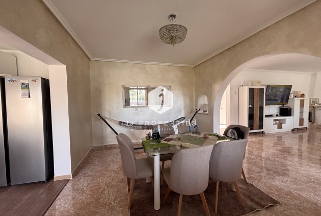 Aus zweiter Hand - Villa -
Benijofar - Costa Blanca