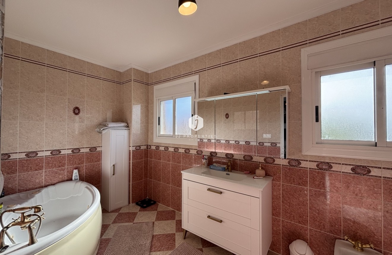 Aus zweiter Hand - Villa -
Benijofar - Costa Blanca