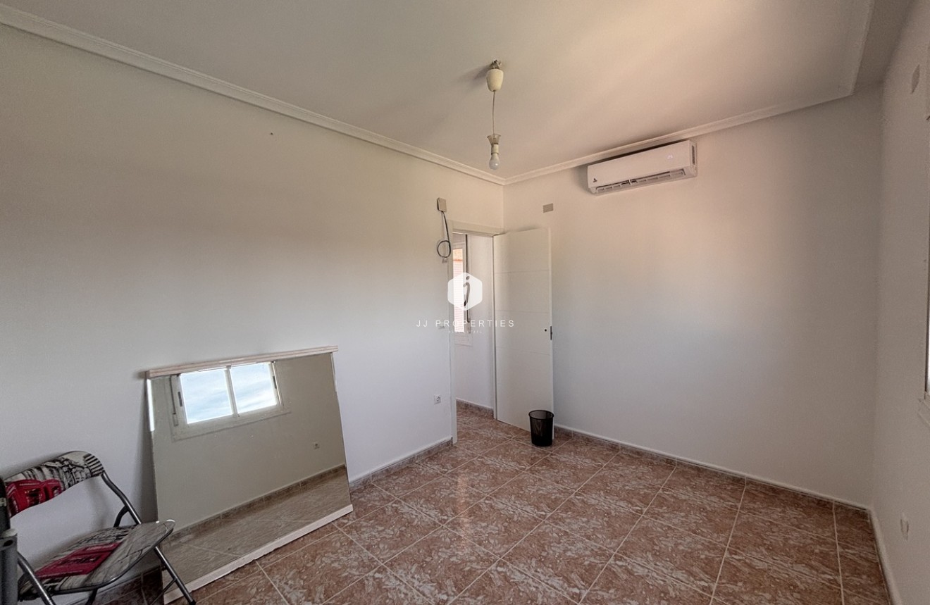 Aus zweiter Hand - Villa -
Benijofar - Costa Blanca