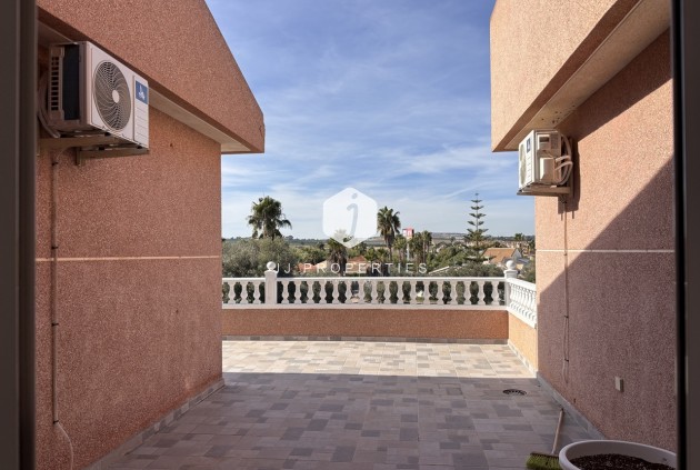 Aus zweiter Hand - Villa -
Benijofar - Costa Blanca