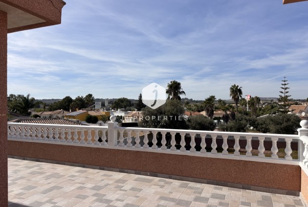 Aus zweiter Hand - Villa -
Benijofar - Costa Blanca