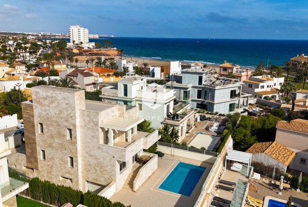 Aus zweiter Hand - Villa -
La Zenia - Costa Blanca