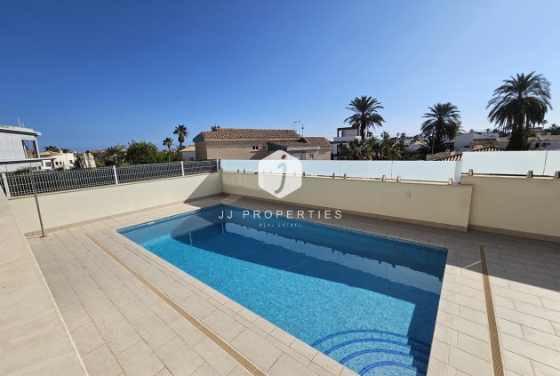Aus zweiter Hand - Villa -
La Zenia - Costa Blanca