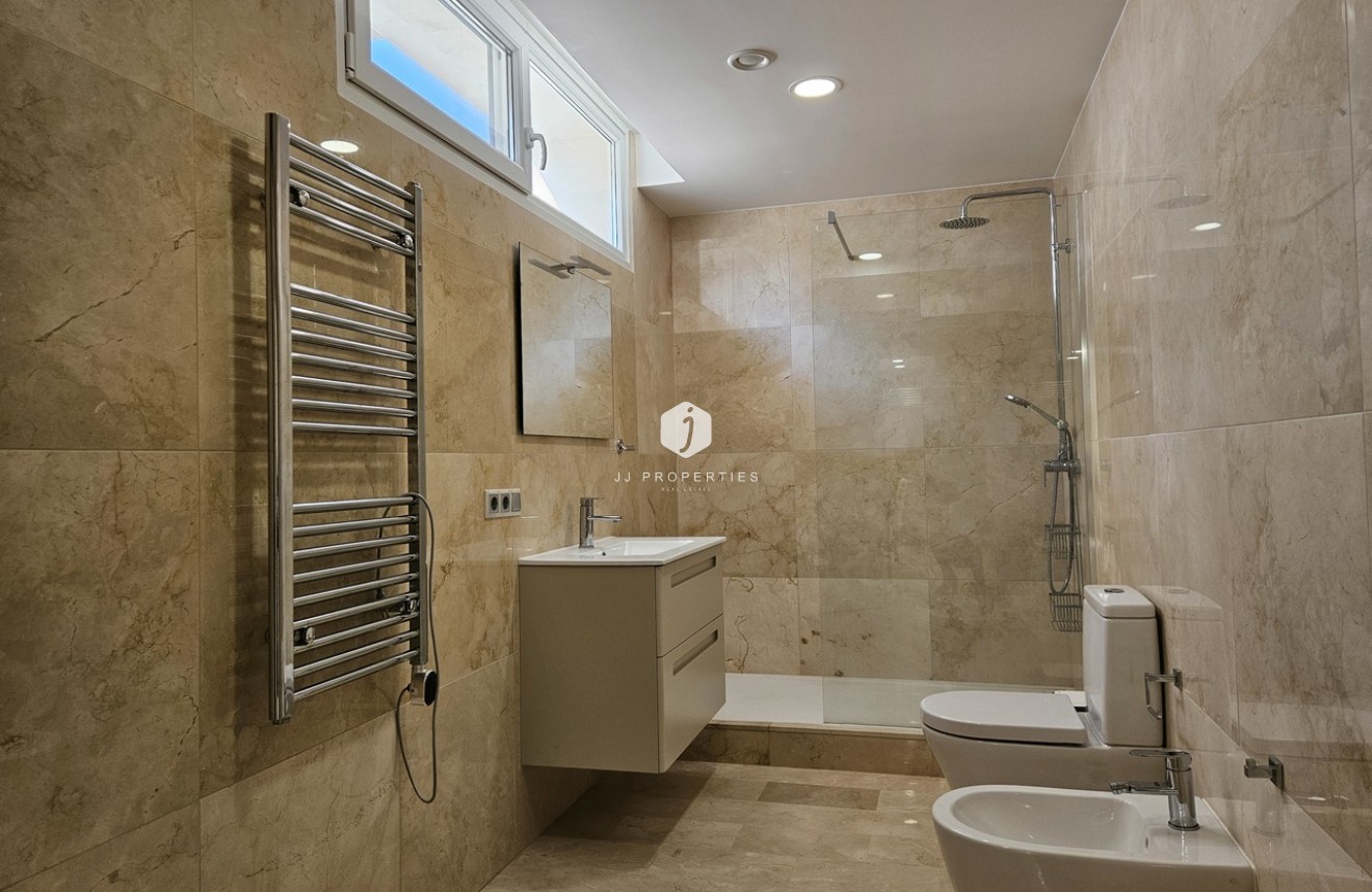 Aus zweiter Hand - Villa -
La Zenia - Costa Blanca