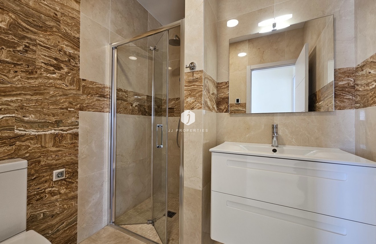 Aus zweiter Hand - Villa -
La Zenia - Costa Blanca