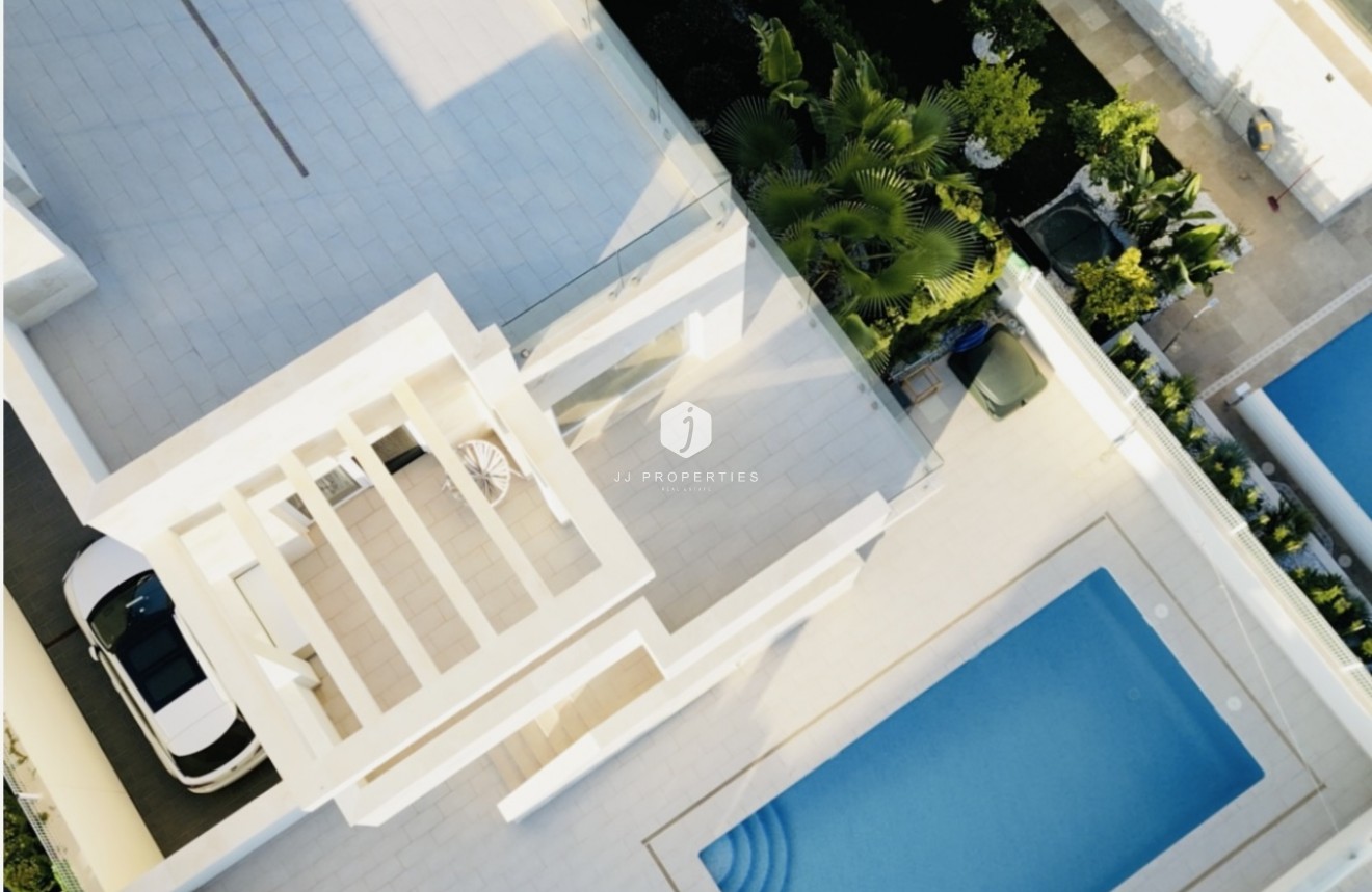 Aus zweiter Hand - Villa -
La Zenia - Costa Blanca