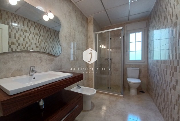 Aus zweiter Hand - Villa -
Cabo Roig - Costa Blanca