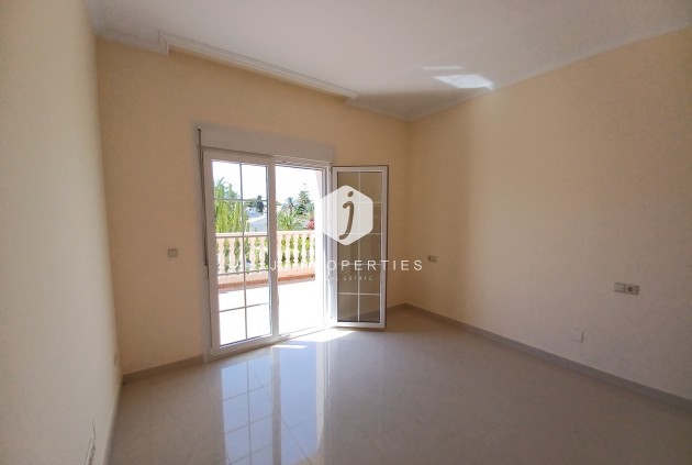 Aus zweiter Hand - Villa -
Cabo Roig - Costa Blanca