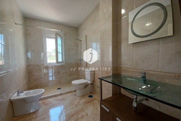 Aus zweiter Hand - Villa -
Cabo Roig - Costa Blanca