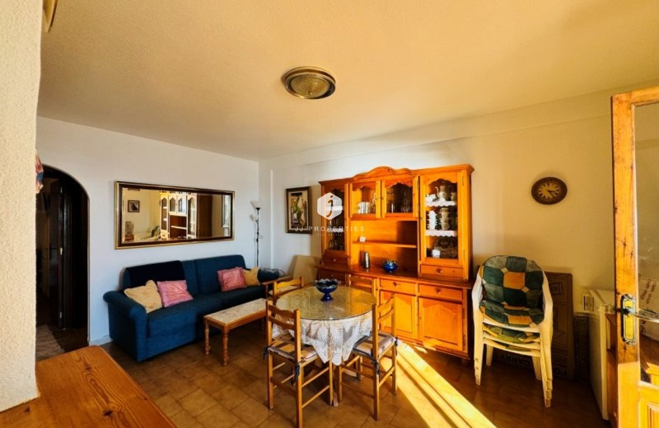 Resale - Apartment / flat -
La Mata - Costa Blanca