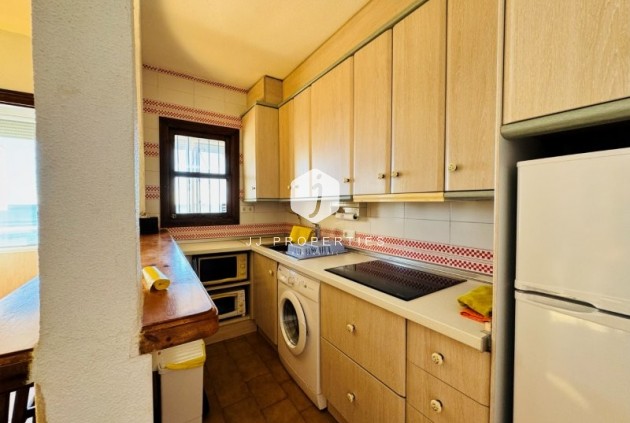 Resale - Apartment / flat -
La Mata - Costa Blanca