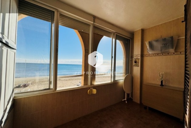 Resale - Apartment / flat -
La Mata - Costa Blanca