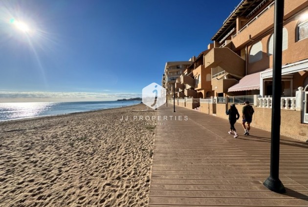 Resale - Apartment / flat -
La Mata - Costa Blanca