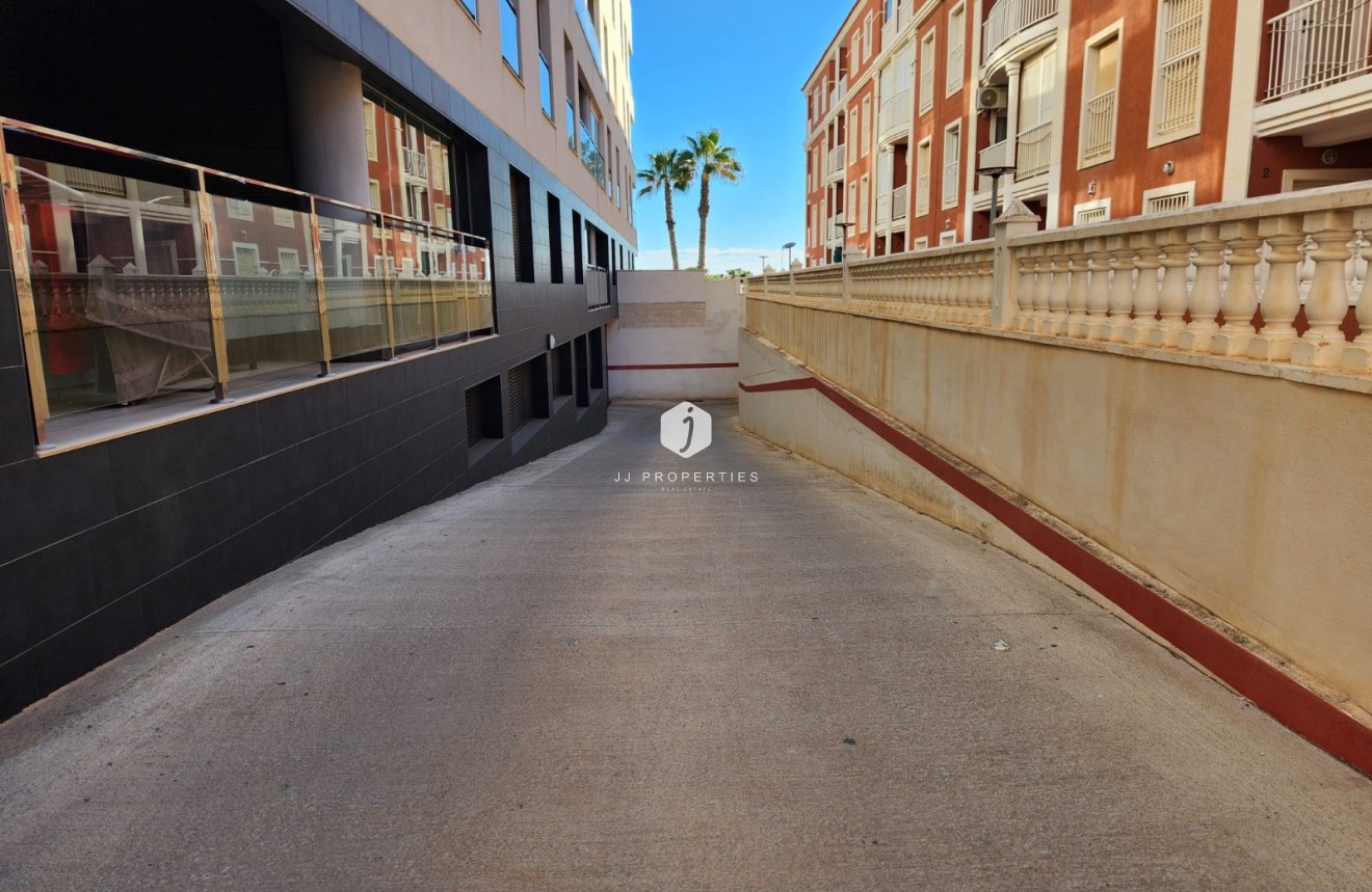 Resale - Apartment / flat -
La Mata - Costa Blanca