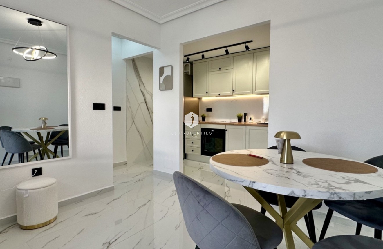 Aus zweiter Hand - Wohnung -
Orihuela Costa - Costa Blanca