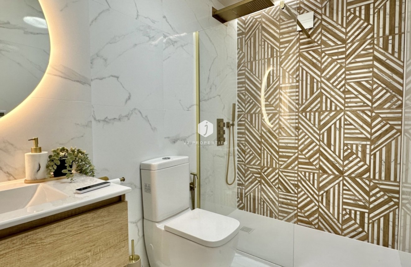 Aus zweiter Hand - Wohnung -
Orihuela Costa - Costa Blanca