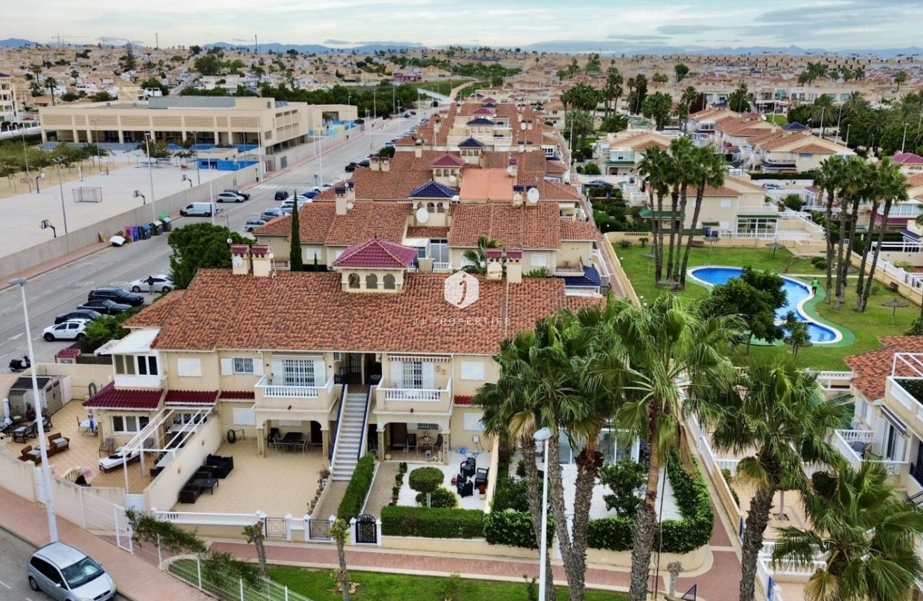 Aus zweiter Hand - Wohnung -
Orihuela Costa - Costa Blanca