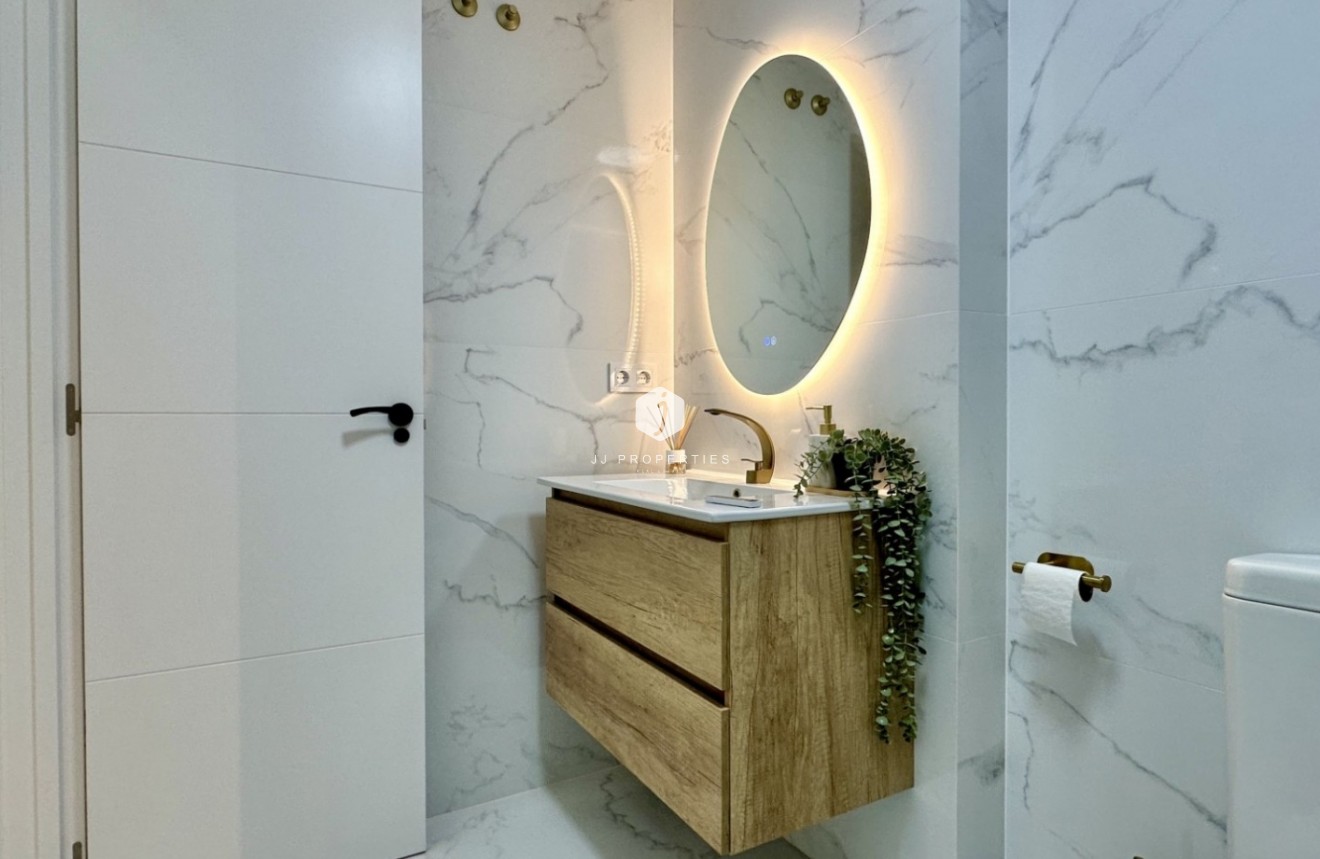 Aus zweiter Hand - Wohnung -
Orihuela Costa - Costa Blanca