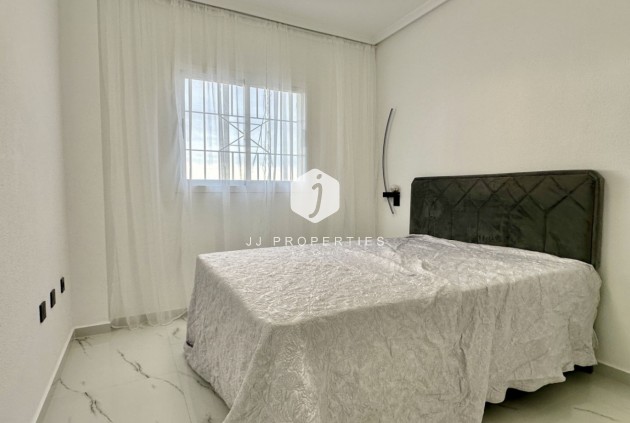 Aus zweiter Hand - Wohnung -
Orihuela Costa - Costa Blanca