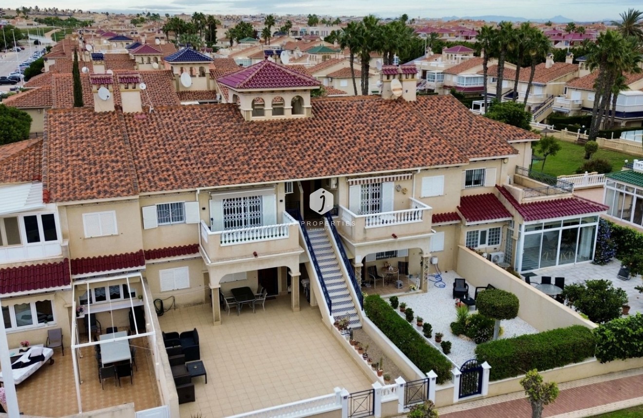 Aus zweiter Hand - Wohnung -
Orihuela Costa - Costa Blanca