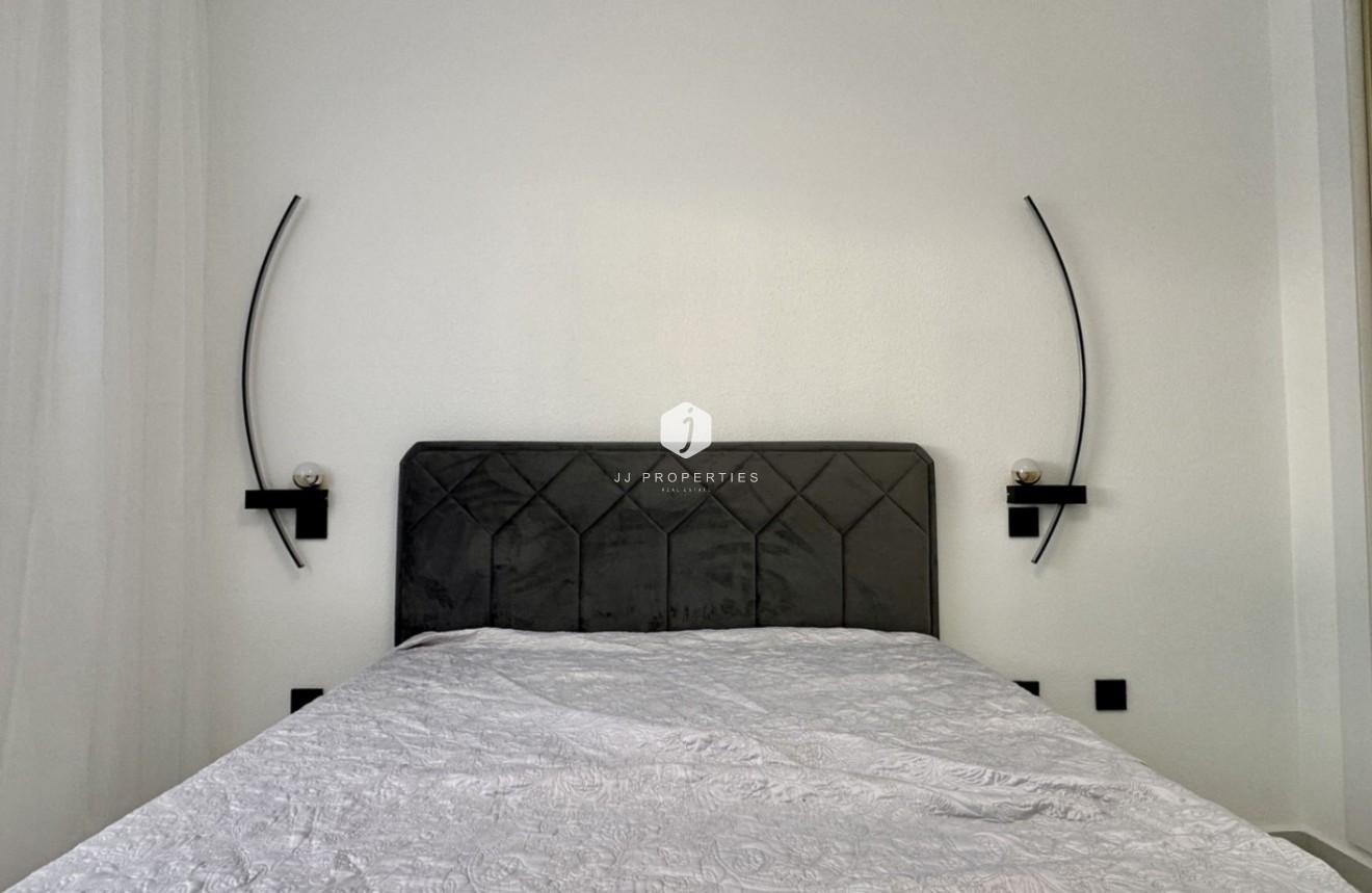 Aus zweiter Hand - Wohnung -
Orihuela Costa - Costa Blanca