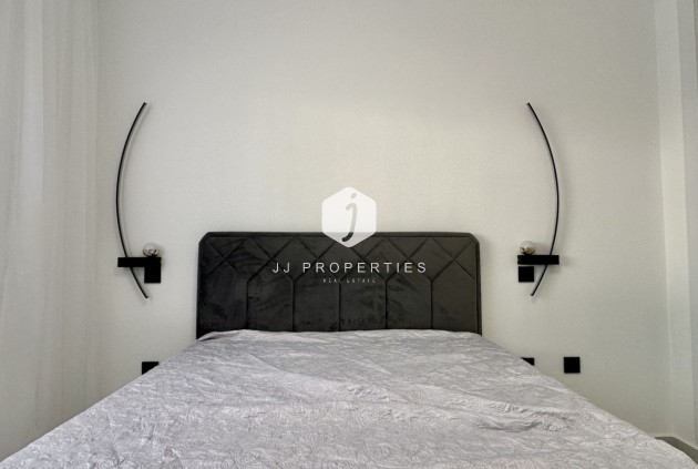 Aus zweiter Hand - Wohnung -
Orihuela Costa - Costa Blanca