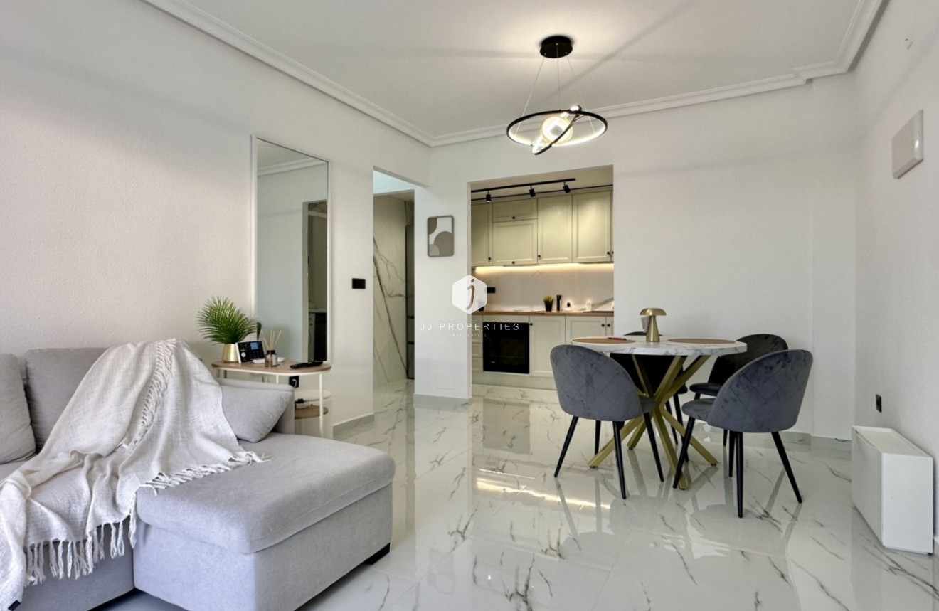 Aus zweiter Hand - Wohnung -
Orihuela Costa - Costa Blanca