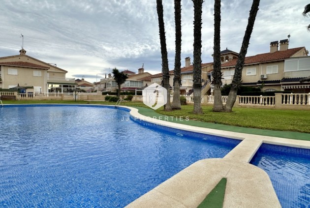 Aus zweiter Hand - Wohnung -
Orihuela Costa - Costa Blanca