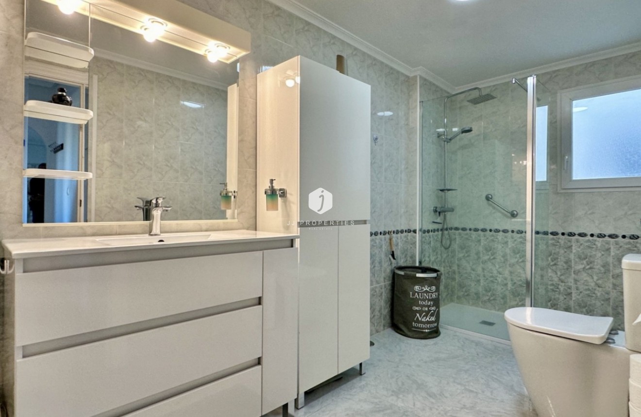 Aus zweiter Hand - Wohnung -
Orihuela Costa - Costa Blanca