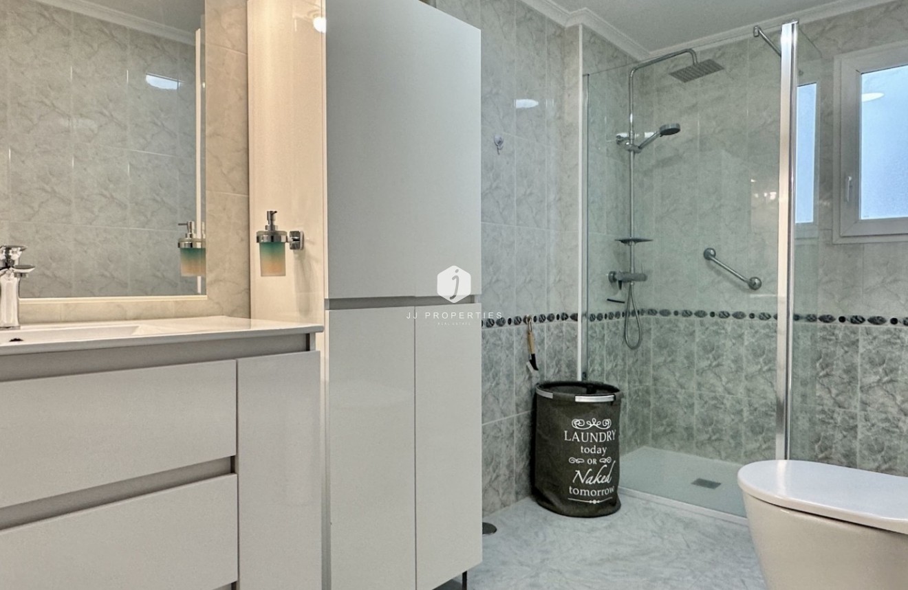 Aus zweiter Hand - Wohnung -
Orihuela Costa - Costa Blanca