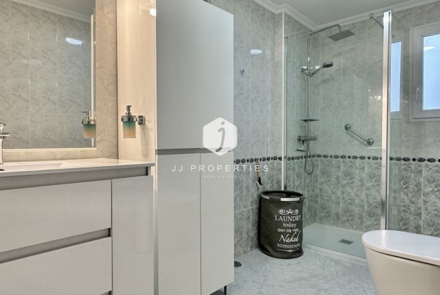 Aus zweiter Hand - Wohnung -
Orihuela Costa - Costa Blanca