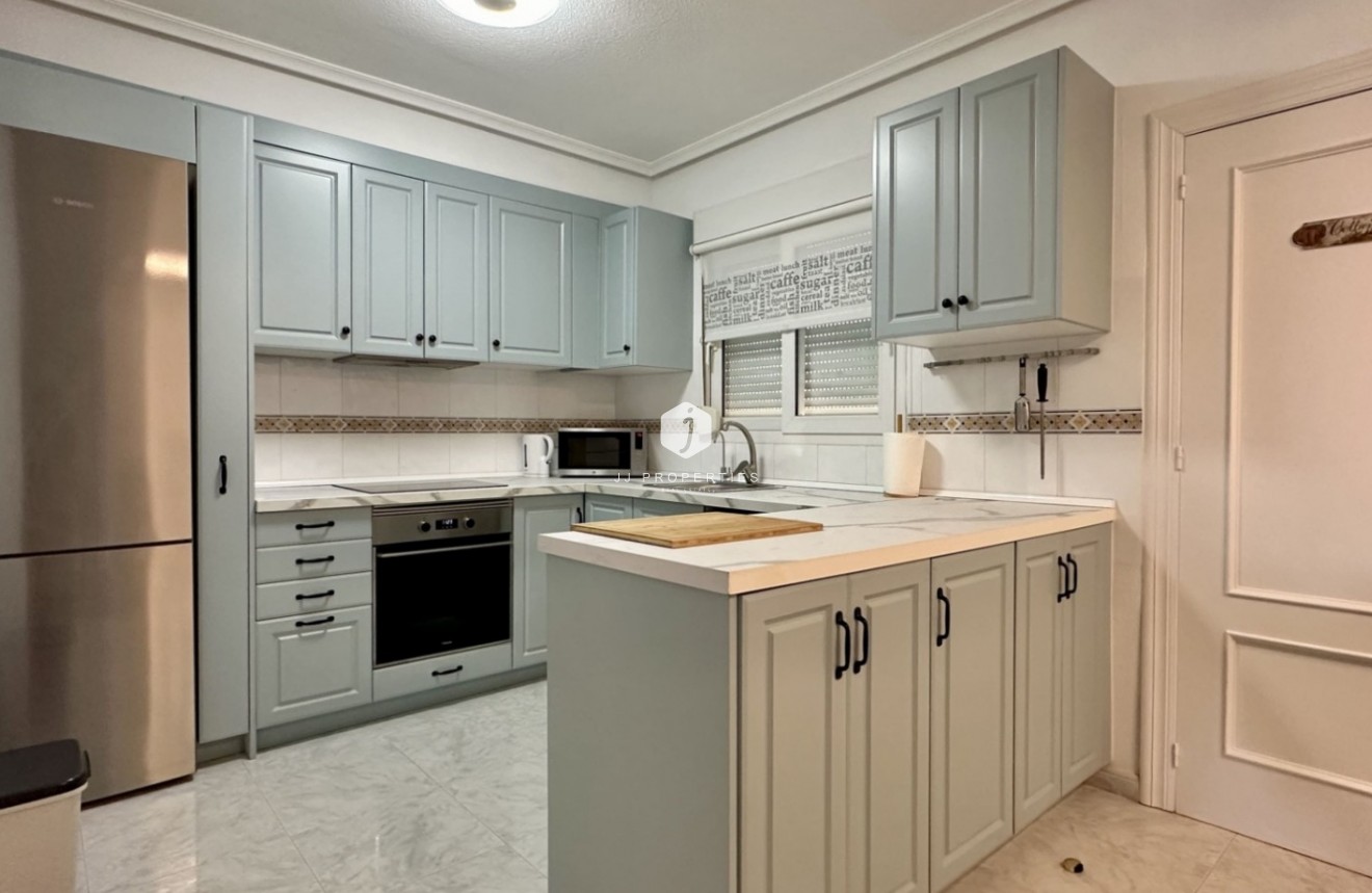 Aus zweiter Hand - Wohnung -
Orihuela Costa - Costa Blanca