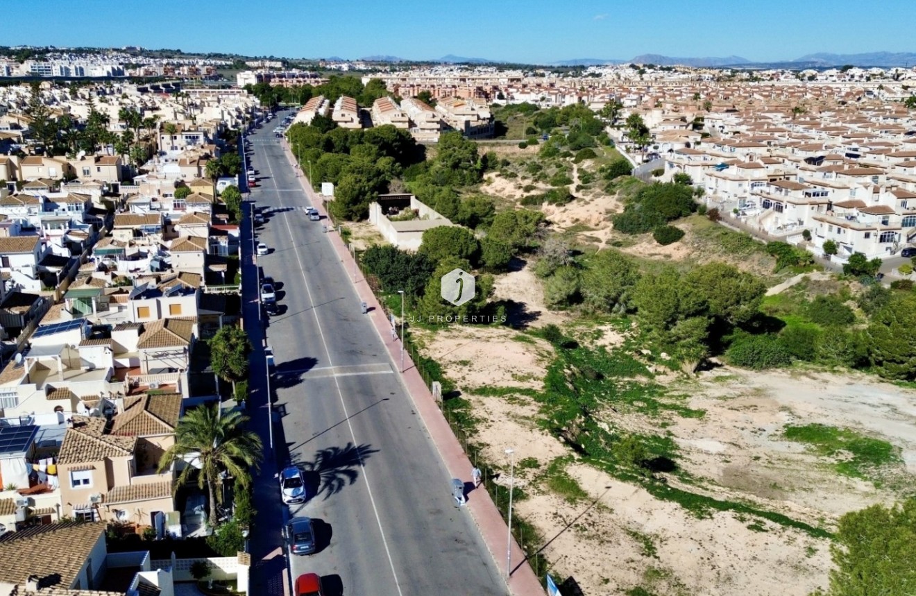 Aus zweiter Hand - Wohnung -
Orihuela Costa - Costa Blanca