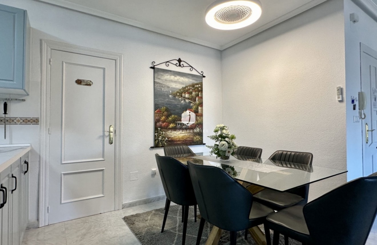 Aus zweiter Hand - Wohnung -
Orihuela Costa - Costa Blanca