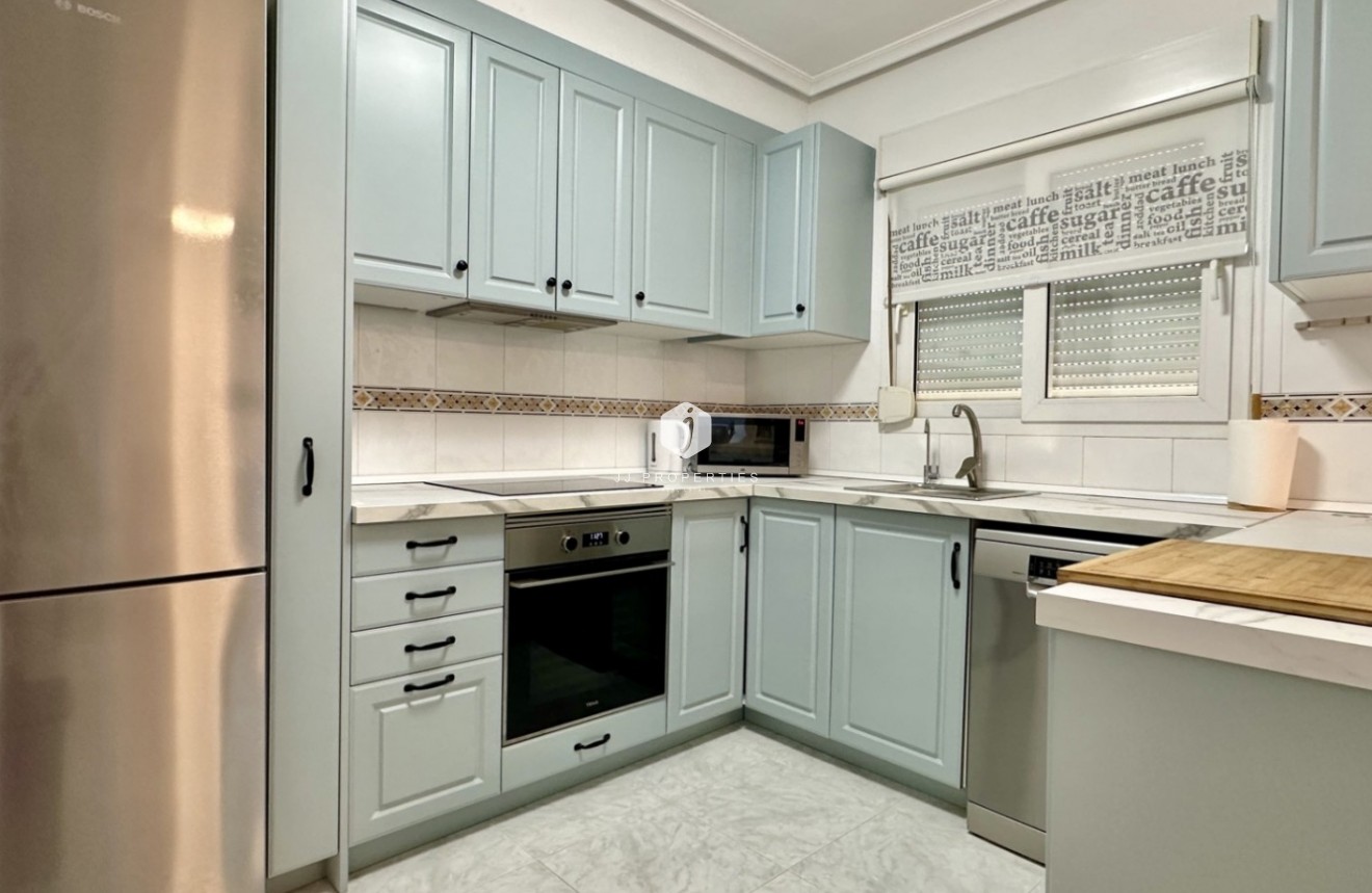 Aus zweiter Hand - Wohnung -
Orihuela Costa - Costa Blanca