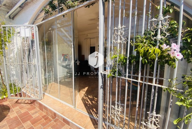 Aus zweiter Hand - Bungalow -
Playa Flamenca - Costa Blanca