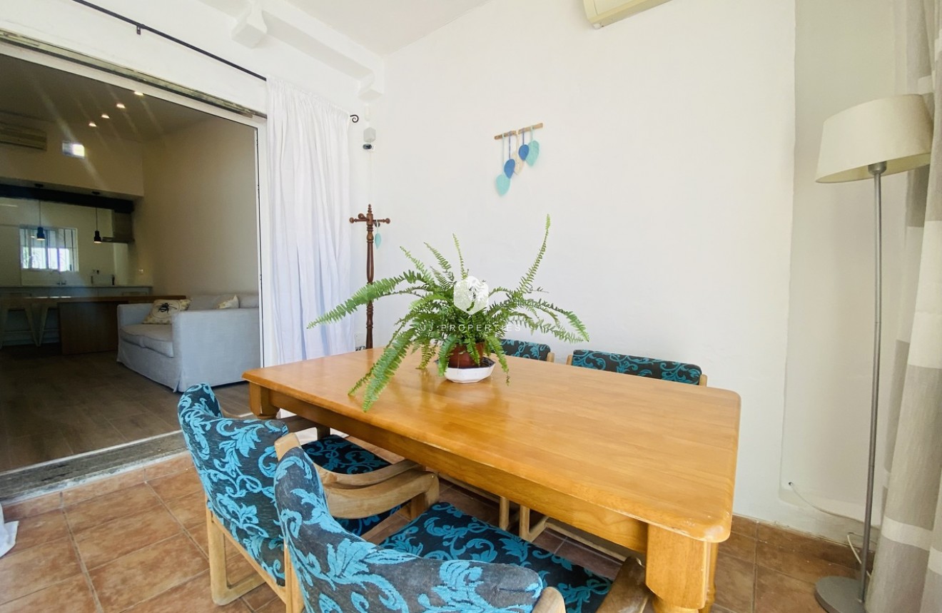 Aus zweiter Hand - Bungalow -
Playa Flamenca - Costa Blanca