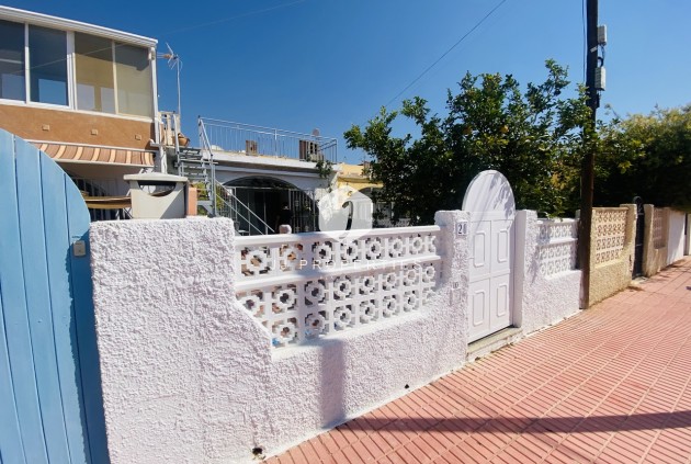 Aus zweiter Hand - Bungalow -
Playa Flamenca - Costa Blanca