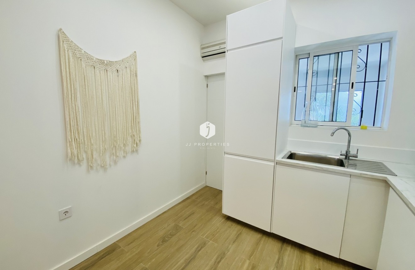 Aus zweiter Hand - Bungalow -
Playa Flamenca - Costa Blanca