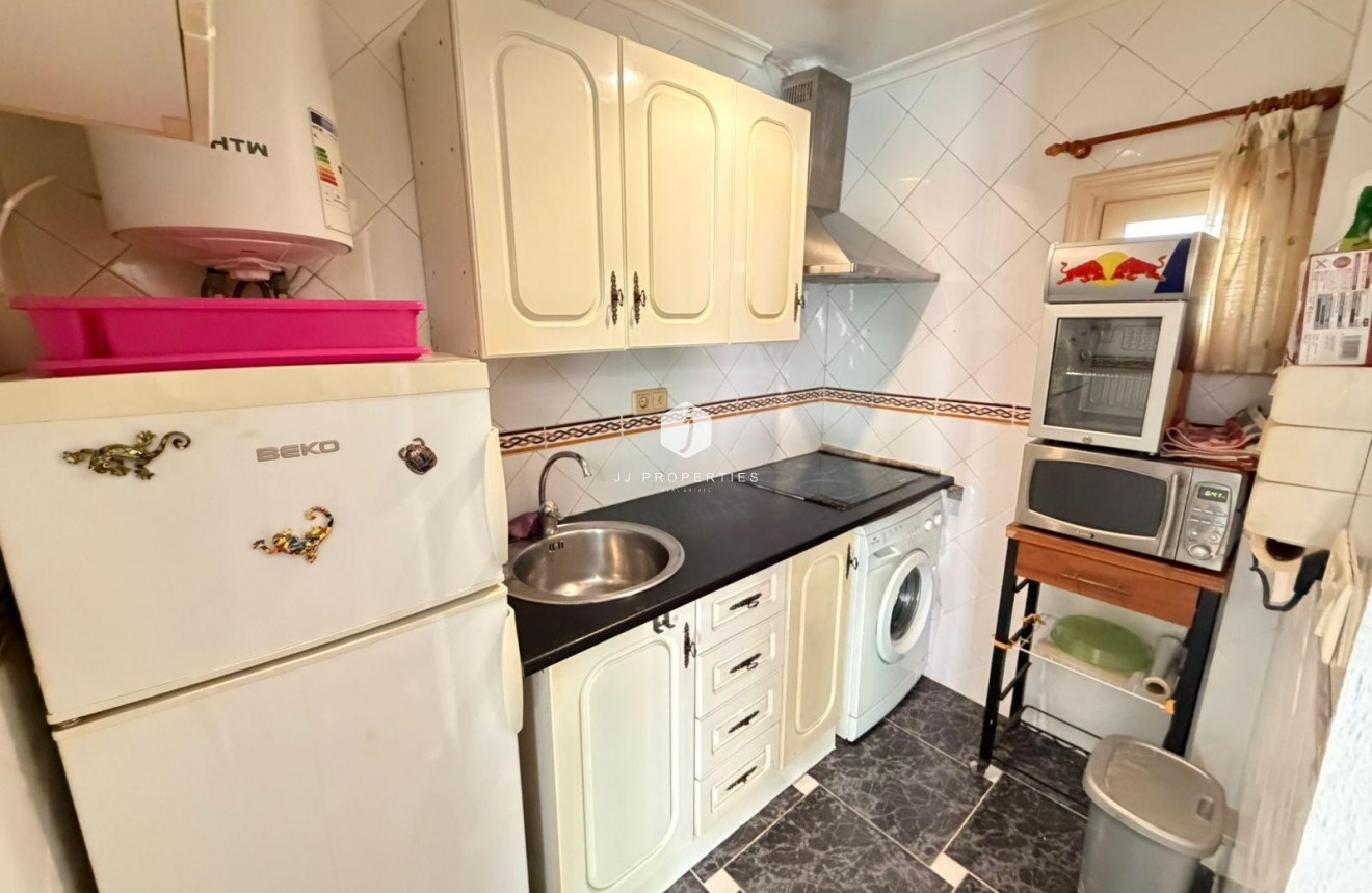 Resale - Apartment / flat -
Torrevieja - La Mata