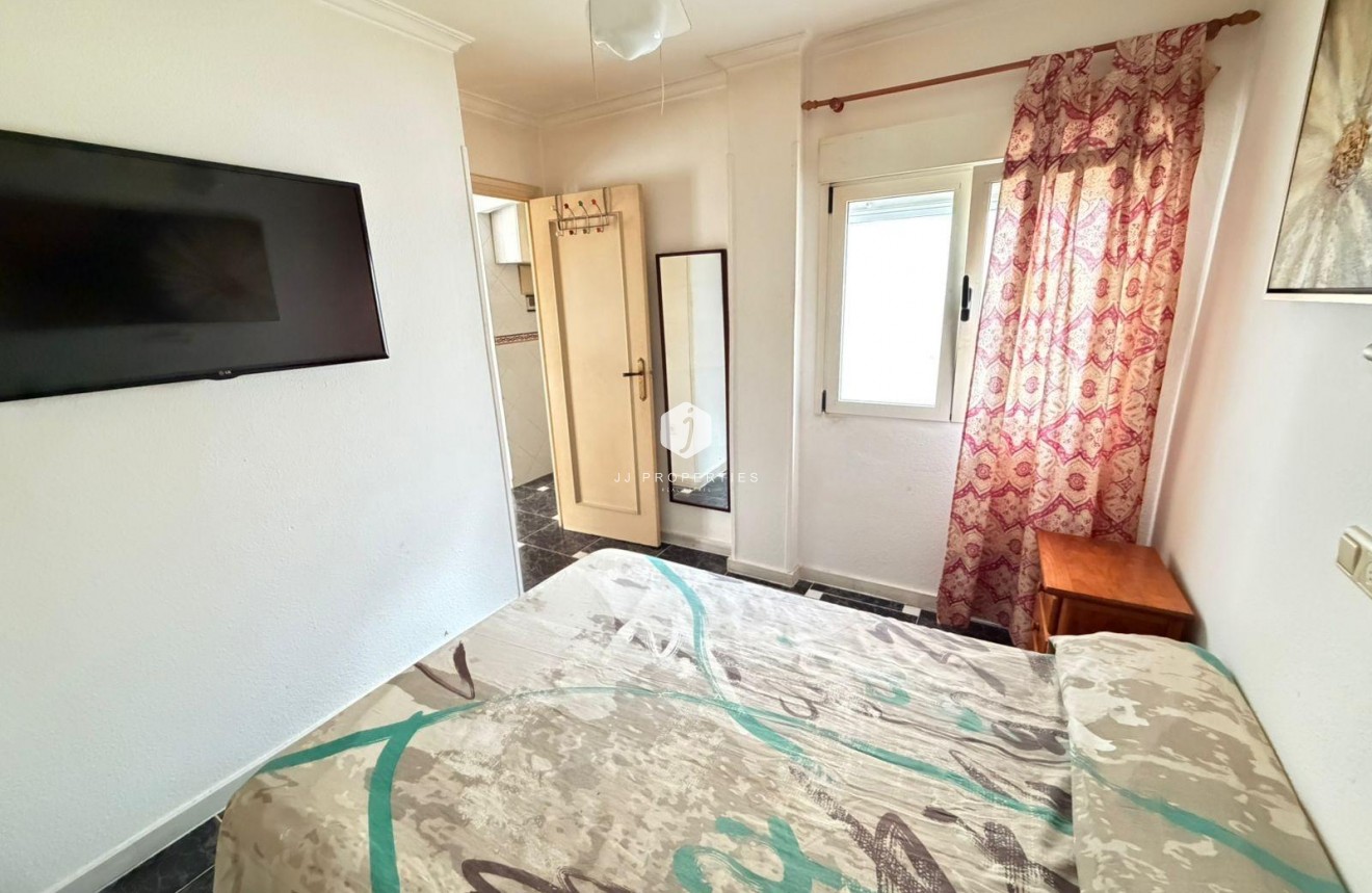 Resale - Apartment / flat -
Torrevieja - La Mata