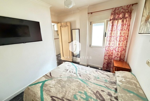 Resale - Apartment / flat -
Torrevieja - La Mata